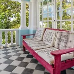Villa Bianca B & B